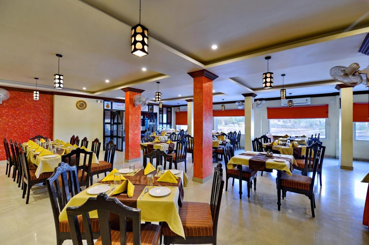 Oyo 6541 Hotel Relax Inn Udajpur Exteriér fotografie